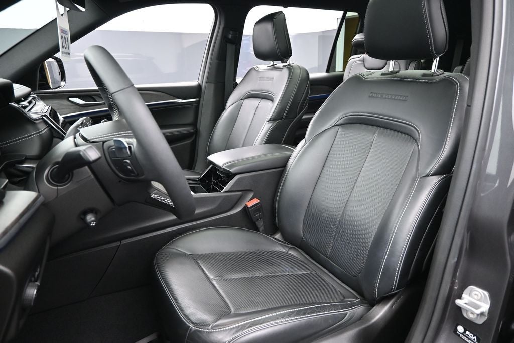 2023 Jeep Grand Cherokee L Overland