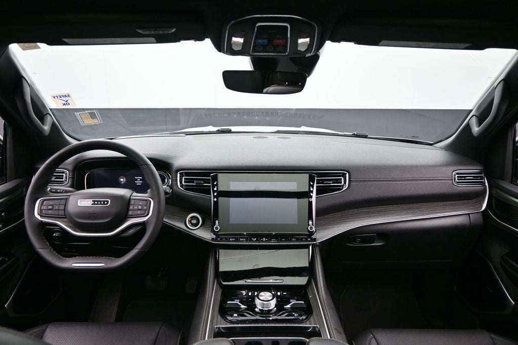 2023 Jeep Wagoneer L Series III