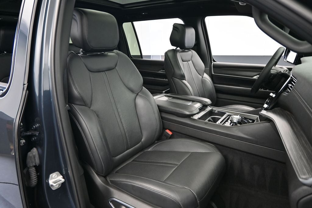 2023 Jeep Wagoneer L Series III
