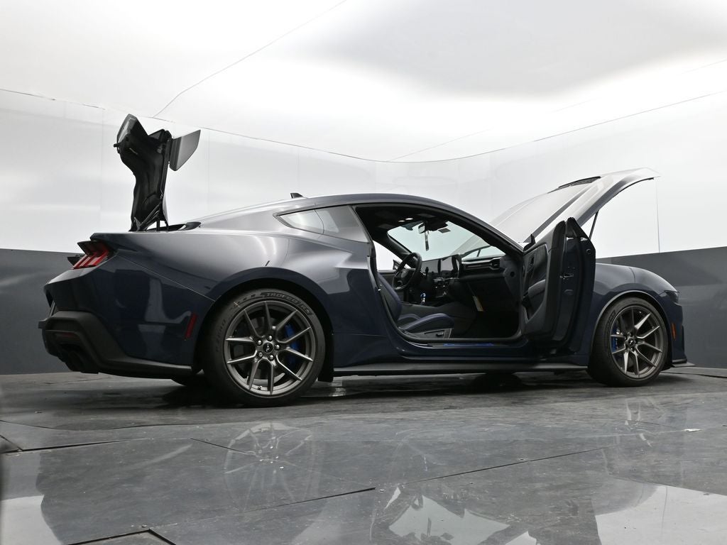 2026 Ford Mustang Dark Horse