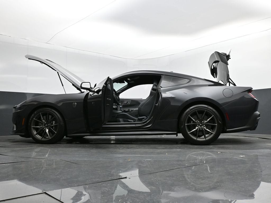 2024 Ford Mustang Dark Horse