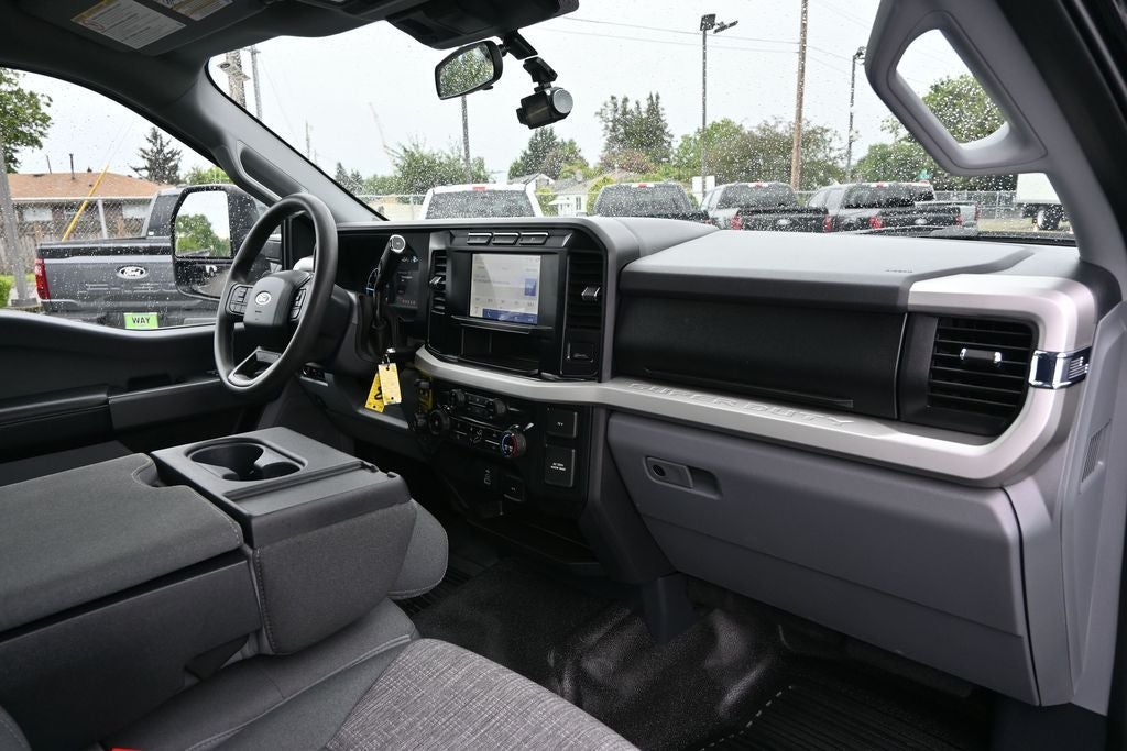 2024 Ford F-550SD XLT DRW