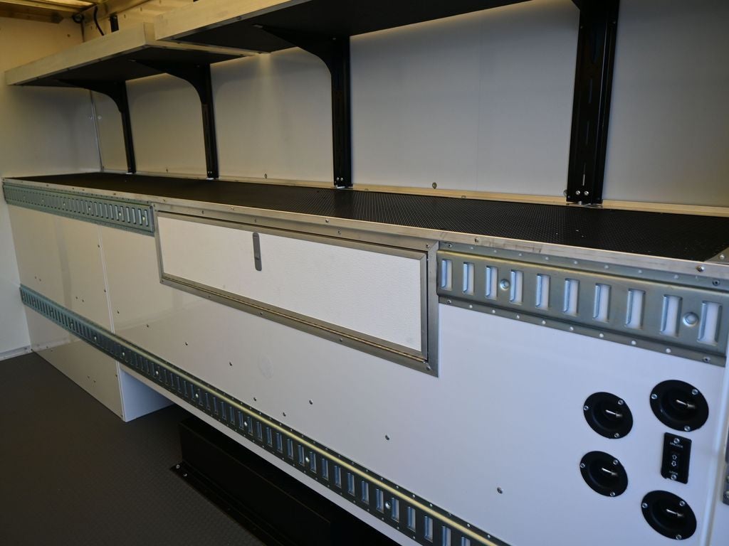 2025 Ford E-450SD Base XL