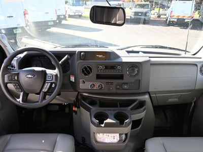 2025 Ford E-450SD Base XL