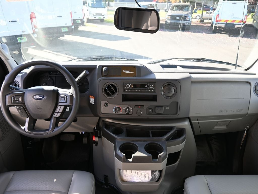2025 Ford E-450SD Base XL