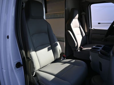 2025 Ford E-450SD Base XL