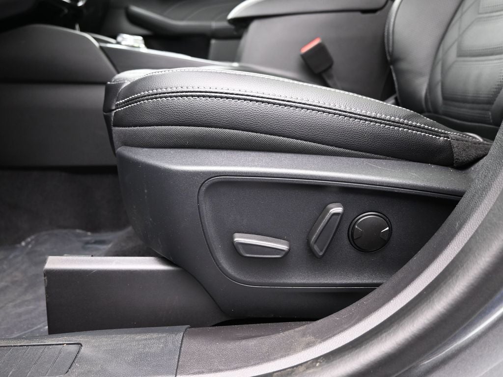 2024 Ford Escape Plug-In Hybrid Base