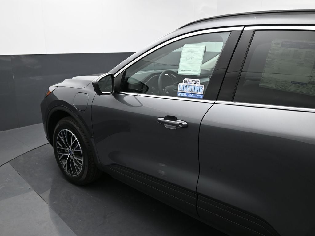 2024 Ford Escape Plug-In Hybrid Base