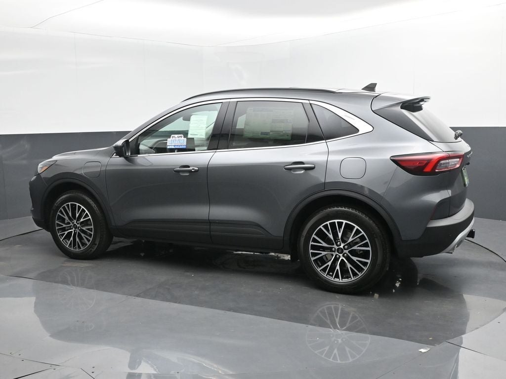 2025 Ford Escape Plug-In Hybrid Base