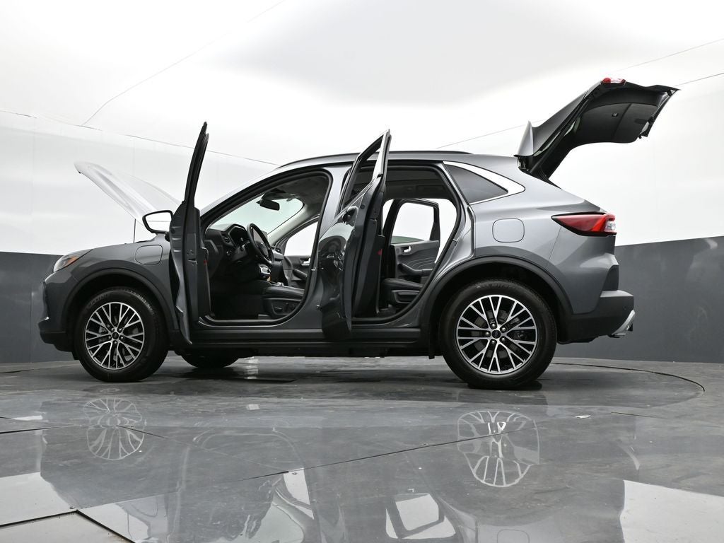 2025 Ford Escape Plug-In Hybrid Base