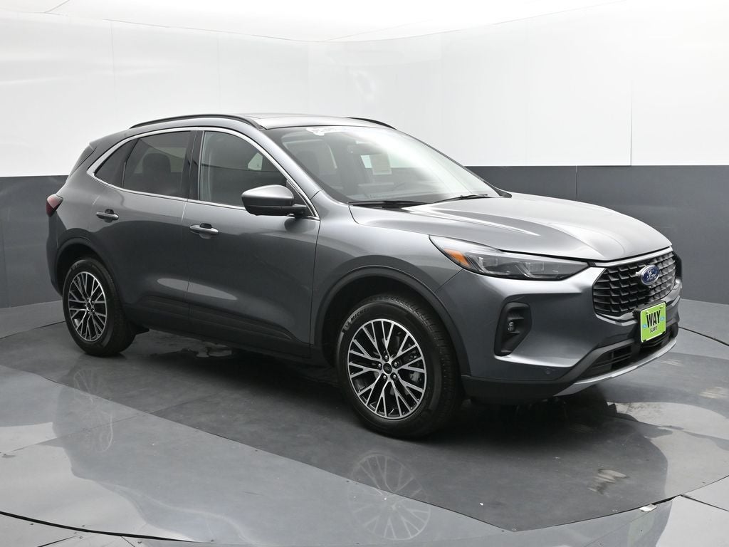 2025 Ford Escape Plug-In Hybrid Base