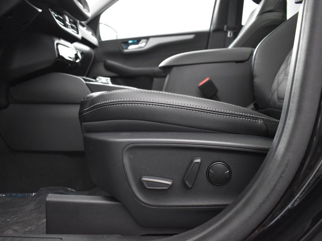 2024 Ford Escape Plug-In Hybrid Base