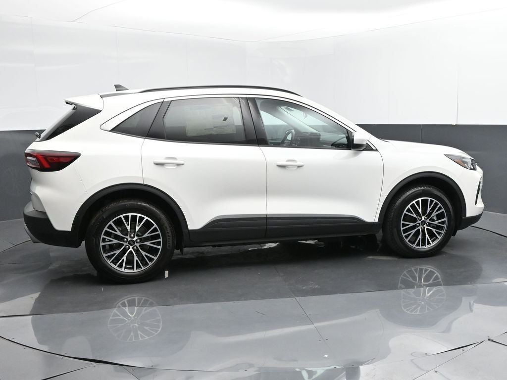 2024 Ford Escape Plug-In Hybrid Base