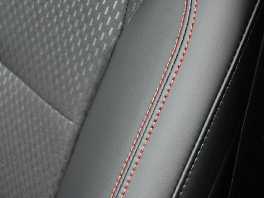 2025 Ford Escape Hybrid ST-Line Select