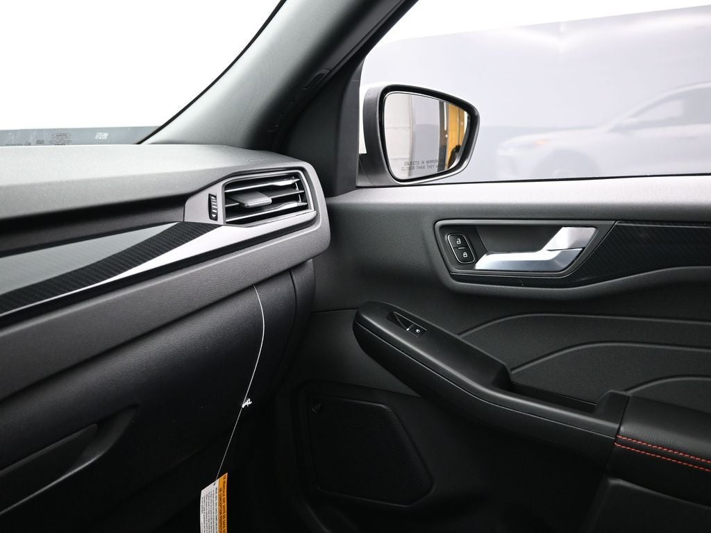 2025 Ford Escape Hybrid ST-Line Select