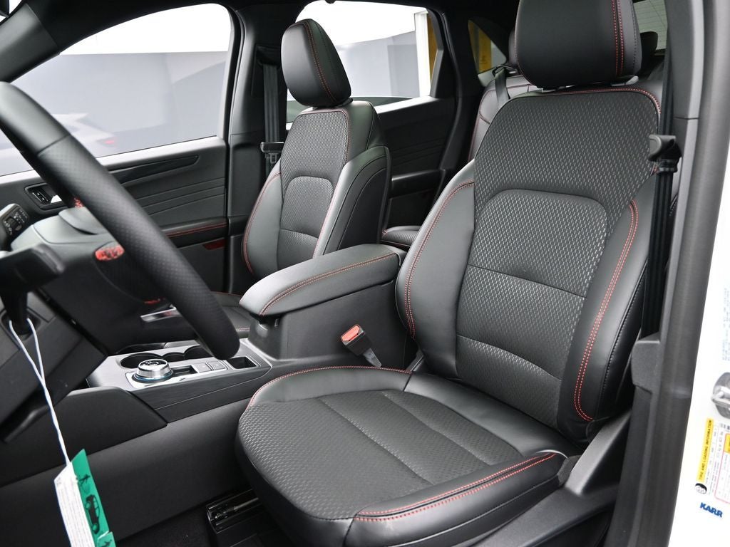 2025 Ford Escape Hybrid ST-Line Select