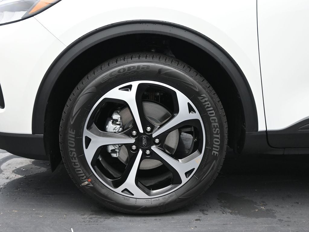 2025 Ford Escape Hybrid ST-Line Select