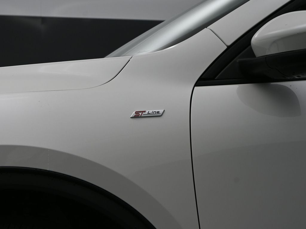 2025 Ford Escape Hybrid ST-Line Select