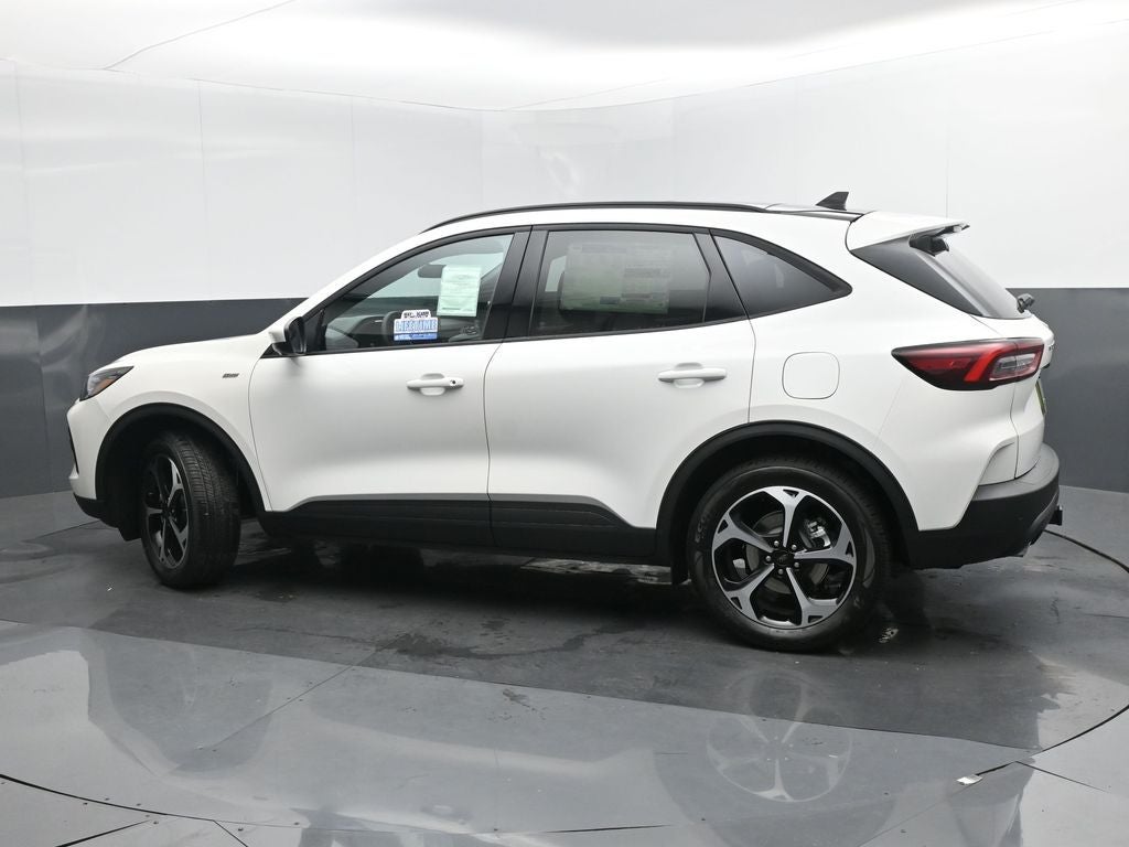 2025 Ford Escape Hybrid ST-Line Select