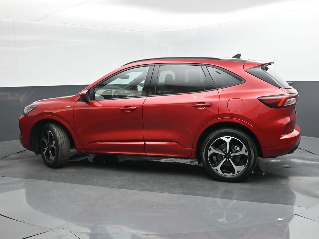 2023 Ford Escape Hybrid ST-Line Elite