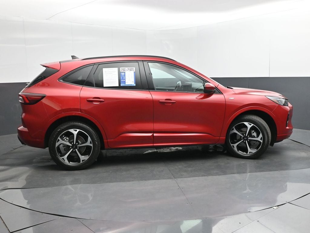 2023 Ford Escape Hybrid ST-Line Elite
