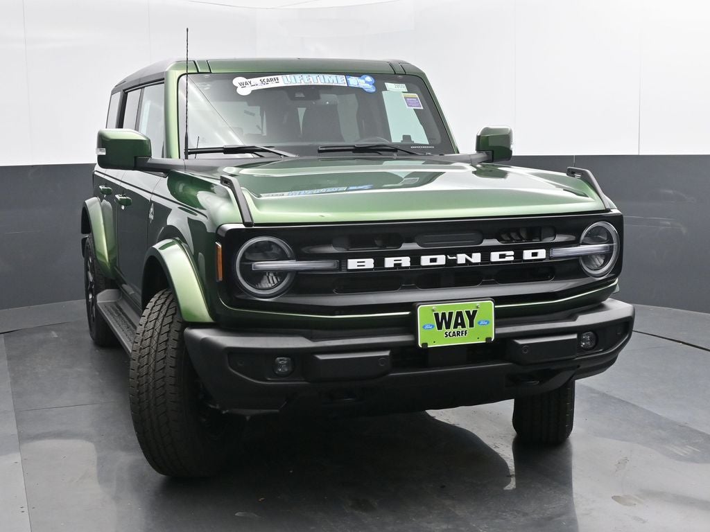 2025 Ford Bronco Outer Banks
