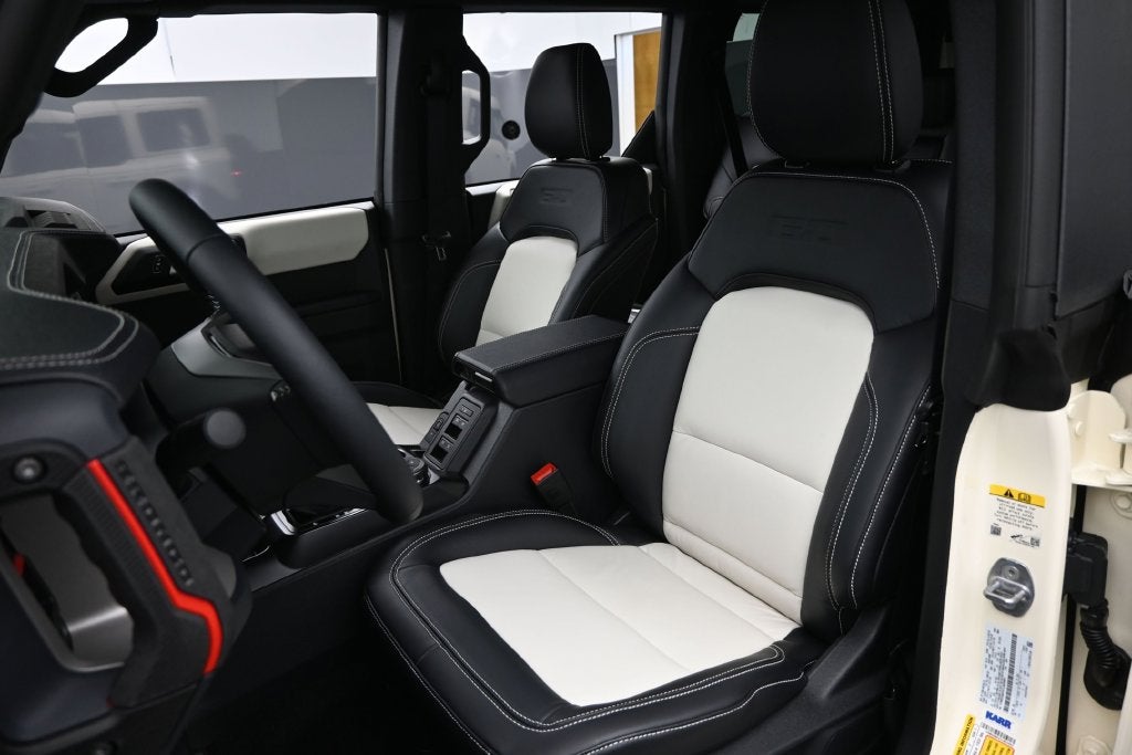 2026 Ford Bronco Outer Banks 60th Anniversary Package