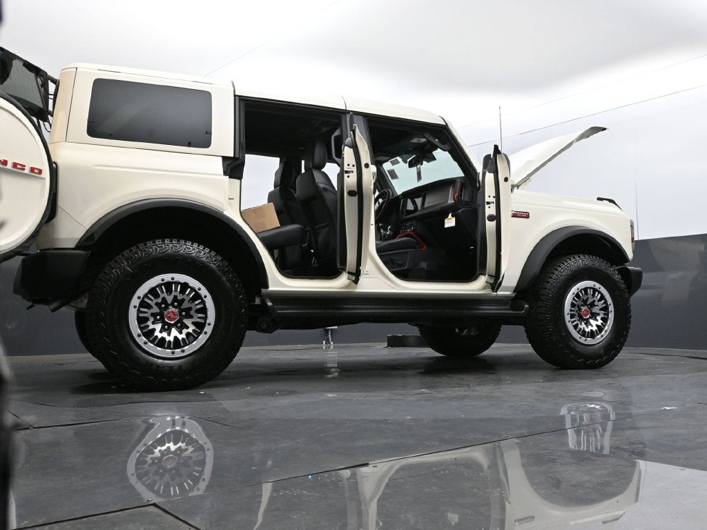 2026 Ford Bronco Outer Banks 60th Anniversary Package