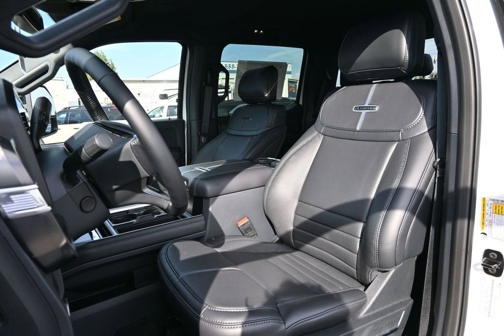 2027 Ford F-350SD Platinum