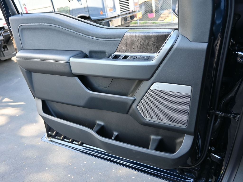 2025 Ford F-350SD Lariat