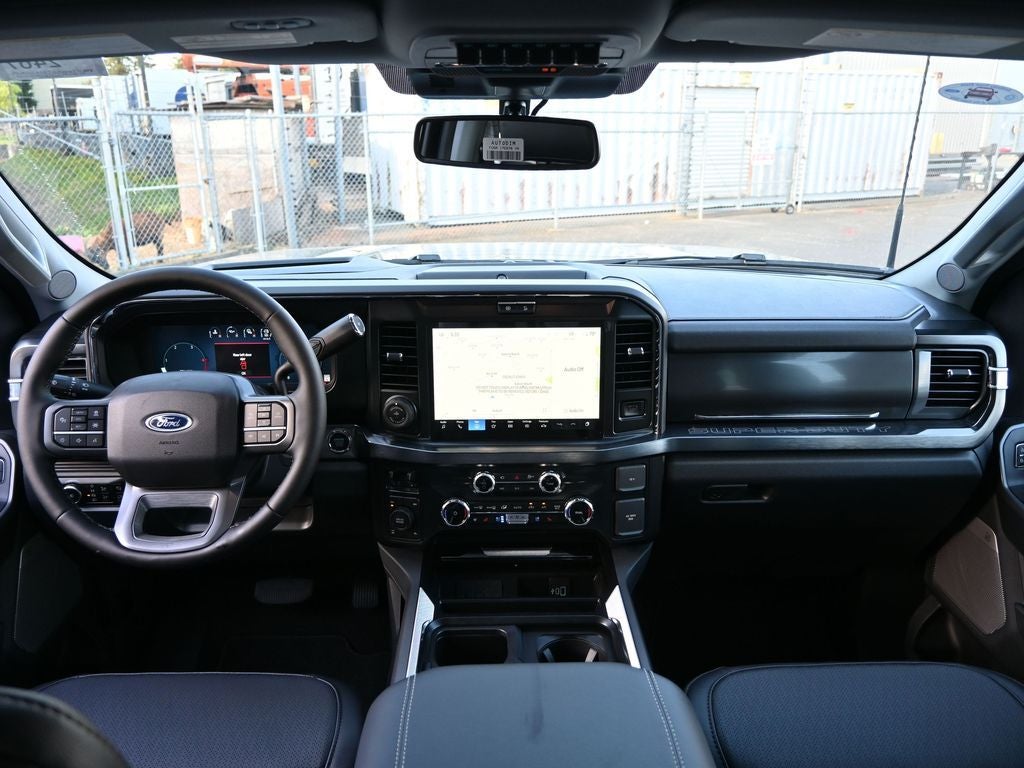 2025 Ford F-350SD Lariat