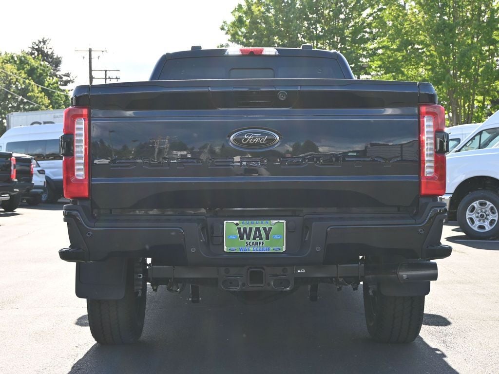 2025 Ford F-350SD Lariat