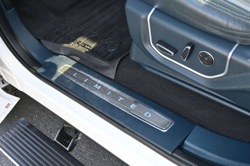2022 Ford F-350SD Limited