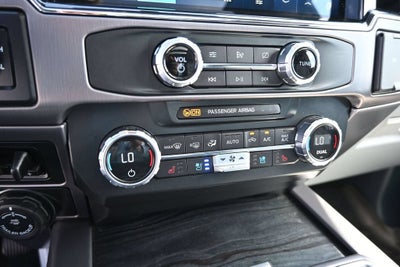2022 Ford F-350SD Limited