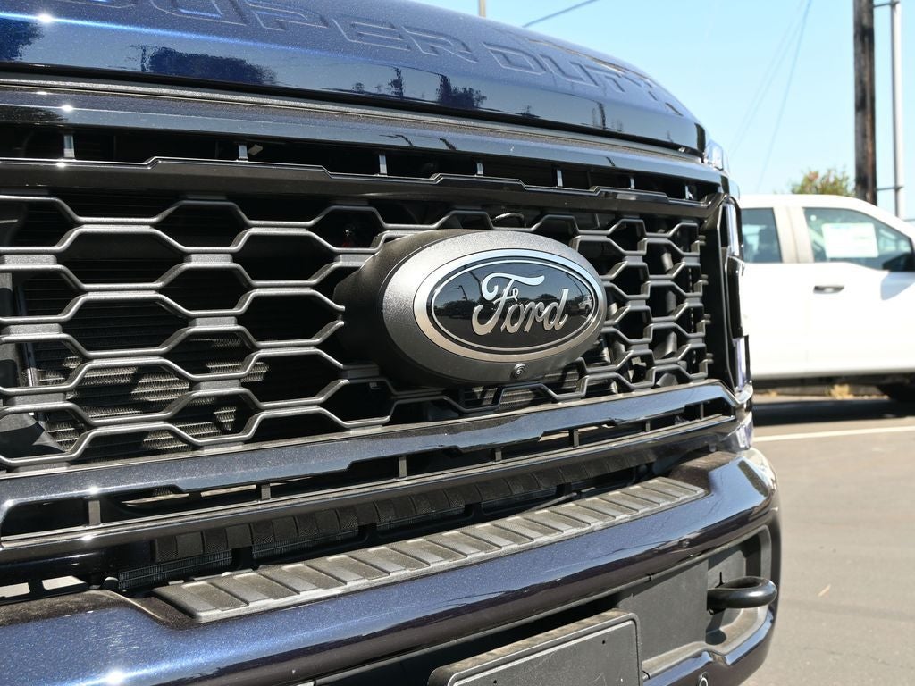 2025 Ford F-350SD Lariat