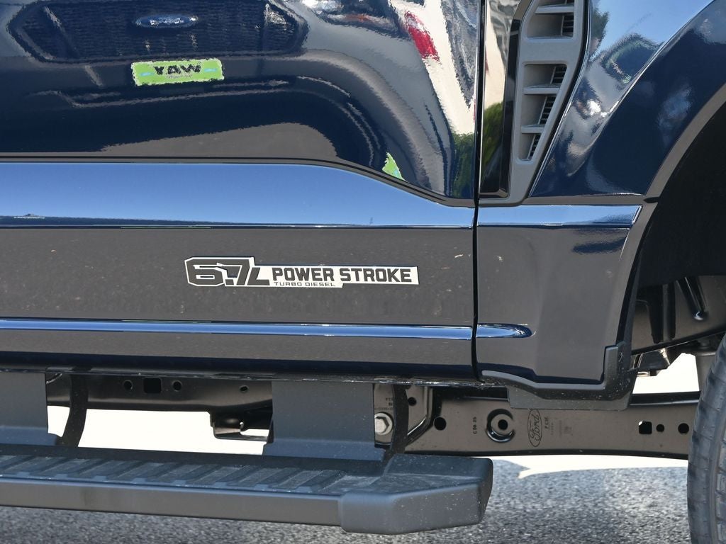 2025 Ford F-350SD Lariat