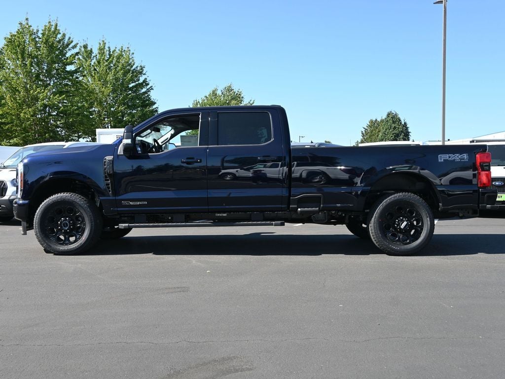 2025 Ford F-350SD Lariat