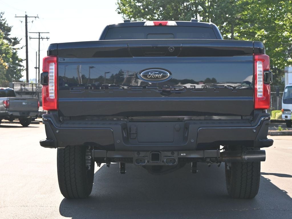 2025 Ford F-350SD Lariat