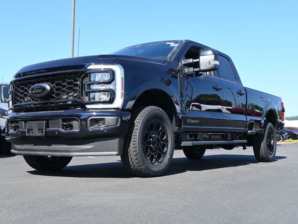 2025 Ford F-350SD Lariat
