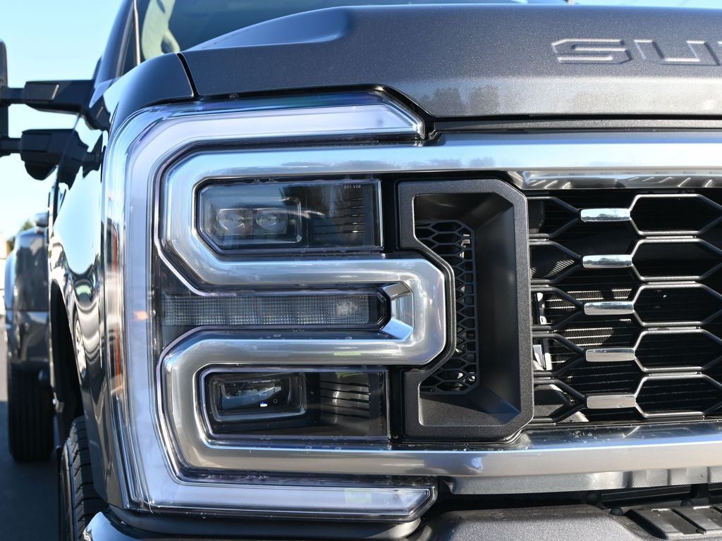 2026 Ford F-350SD Platinum DRW