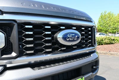 2025 Ford F-450SD Platinum DRW