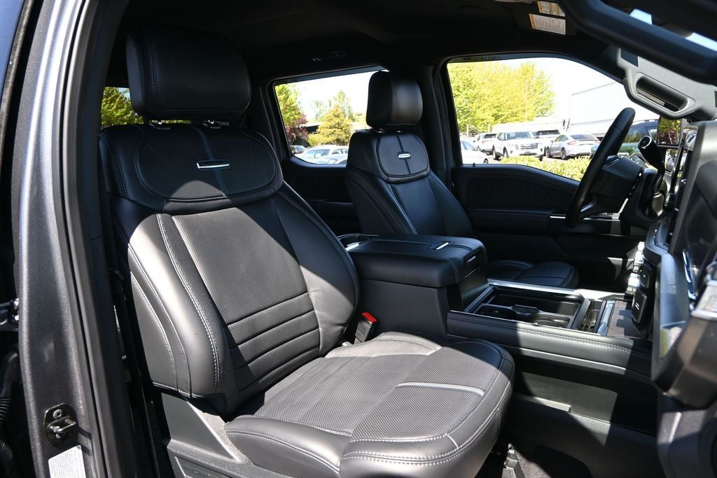 2025 Ford F-450SD Platinum DRW