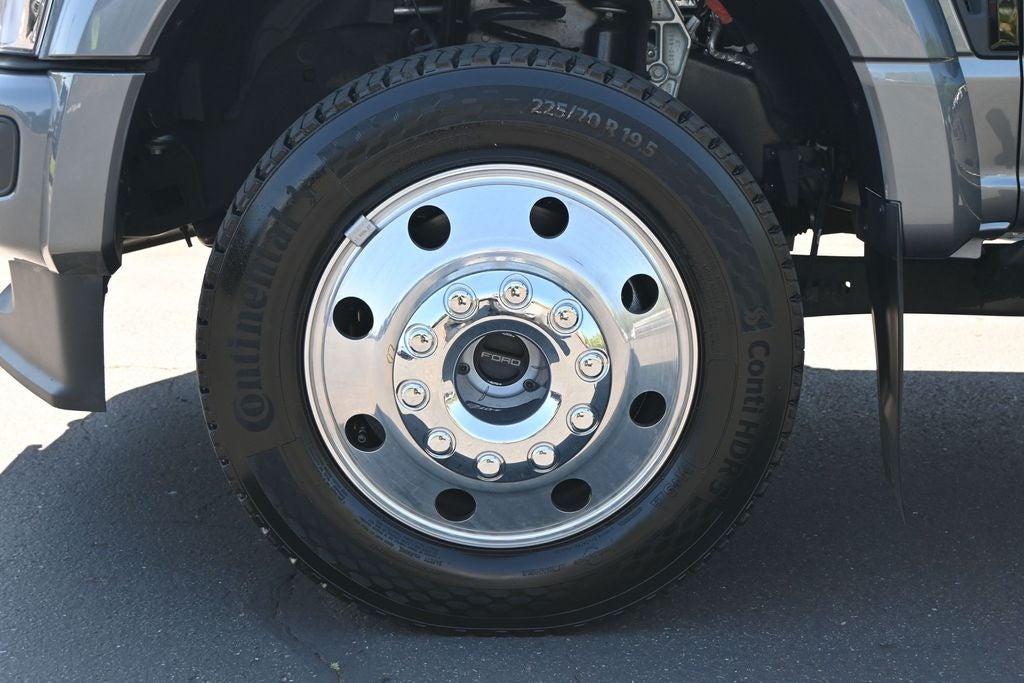 2025 Ford F-450SD Platinum DRW