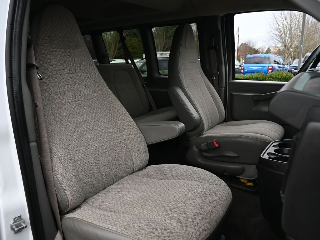 2020 Chevrolet Express 3500 LT Passenger