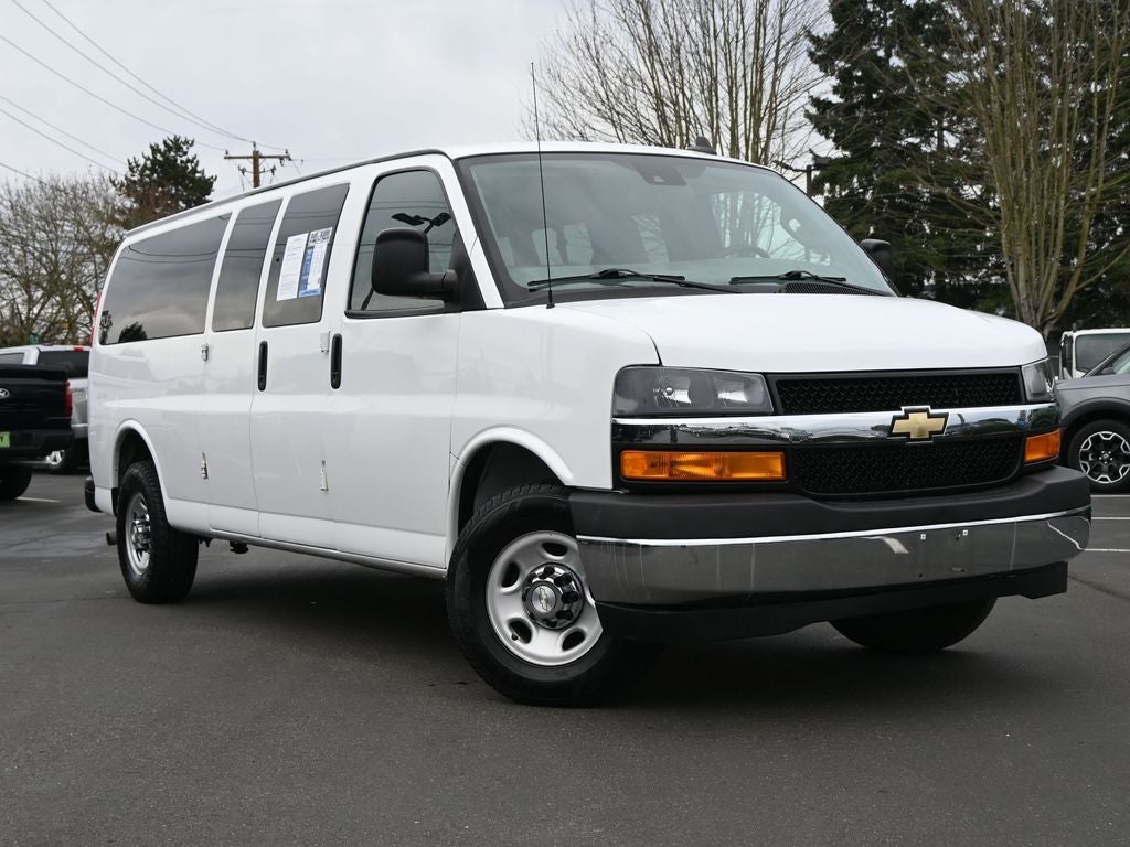 2020 Chevrolet Express 3500 LT Passenger