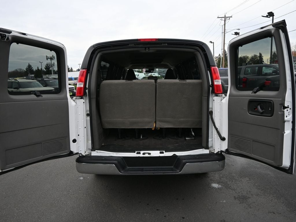 2020 Chevrolet Express 3500 LT Passenger