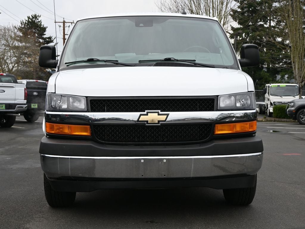 2020 Chevrolet Express 3500 LT Passenger