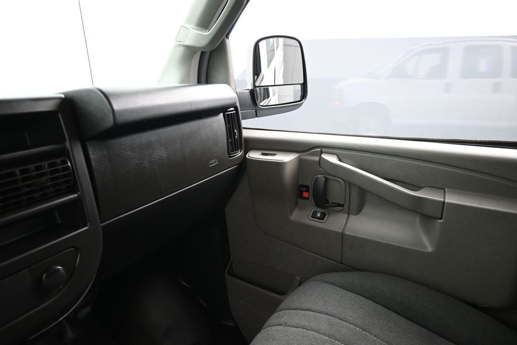 2020 Chevrolet Express 2500 Work Van Cargo