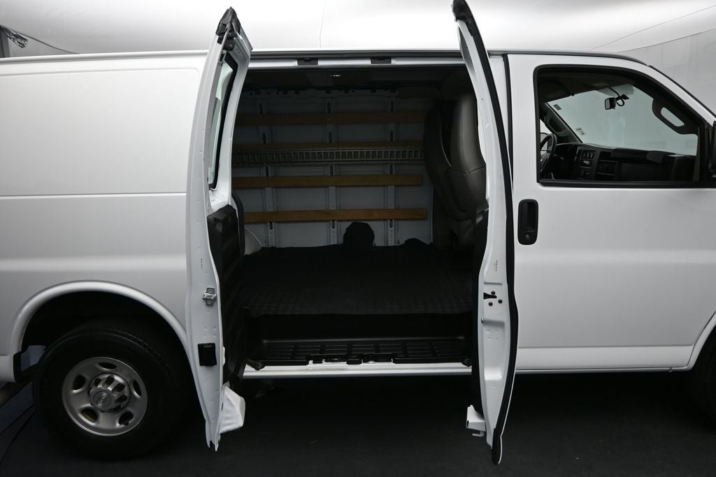 2020 Chevrolet Express 2500 Work Van Cargo