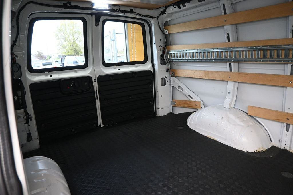 2020 Chevrolet Express 2500 Work Van Cargo